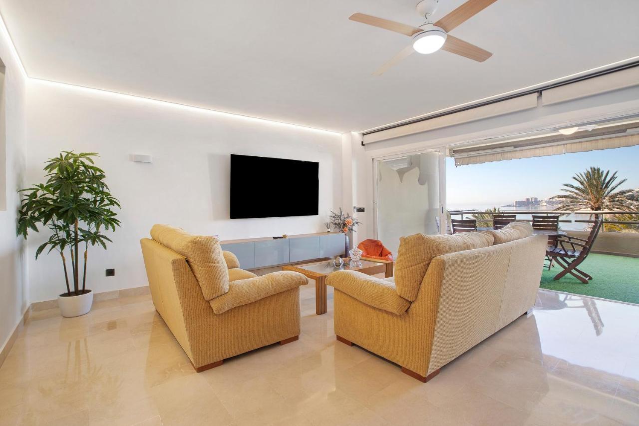Luxury In Puerto Marina Apartman Benalmádena Kültér fotó